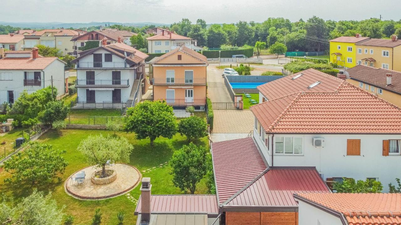 Pension Nina Umag Exterior photo