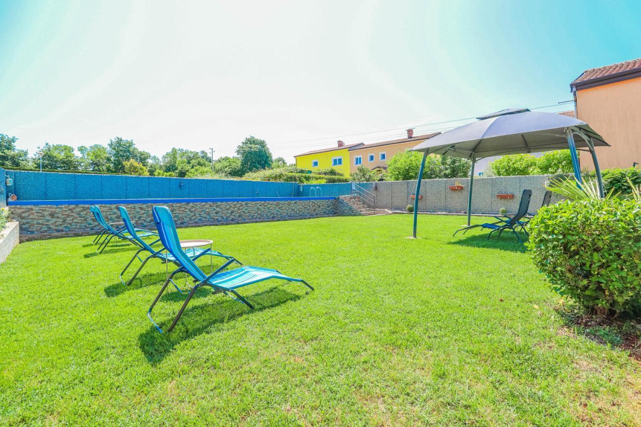 Pension Nina Umag Exterior photo