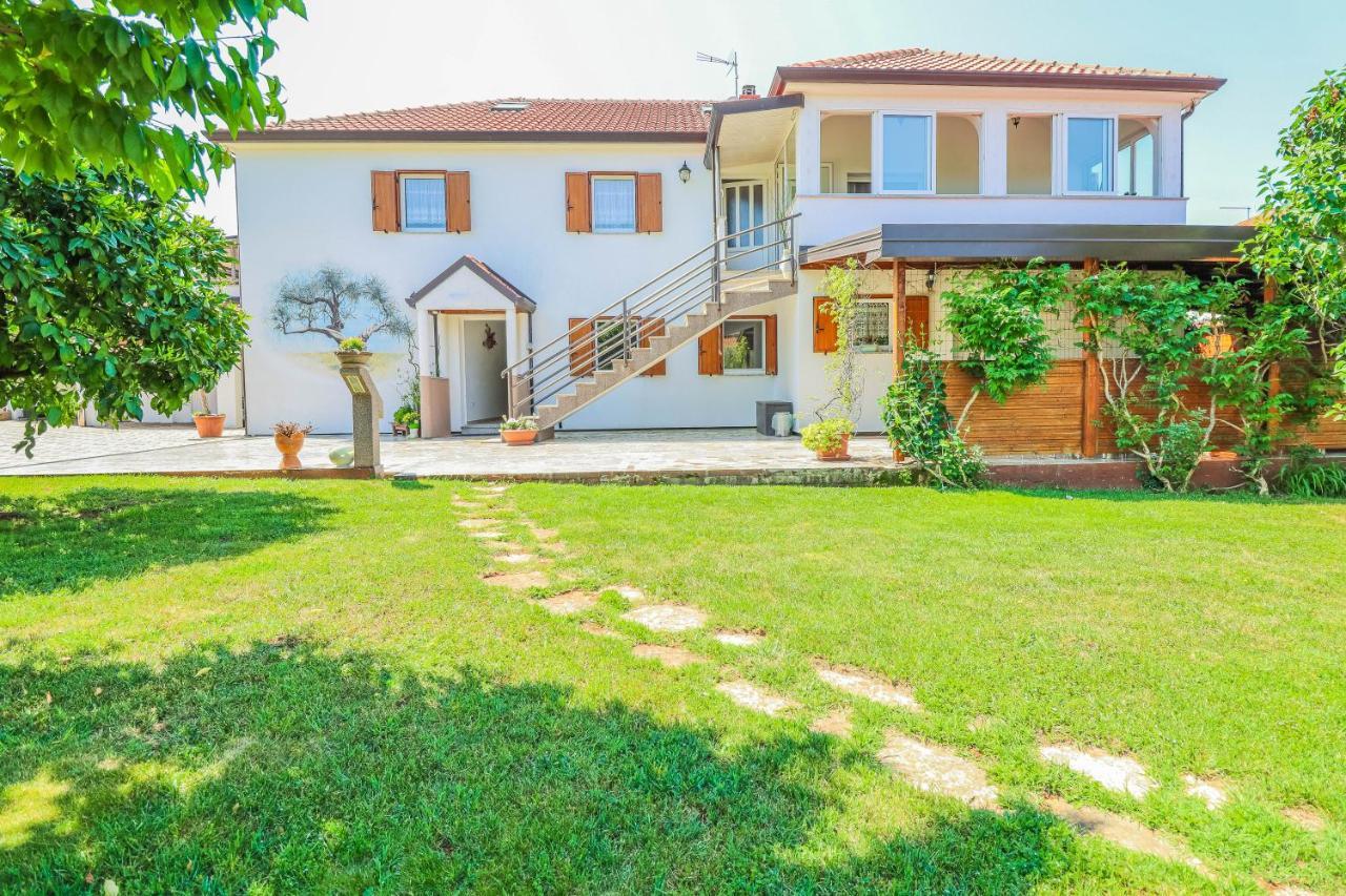 Pension Nina Umag Exterior photo