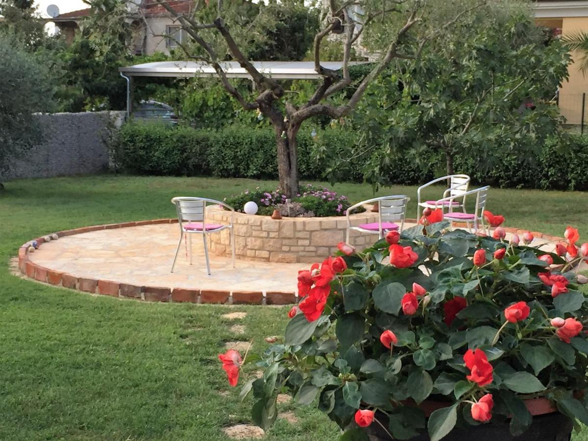 Pension Nina Umag Exterior photo
