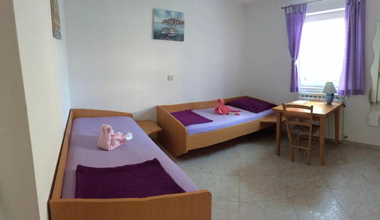 Pension Nina Umag Exterior photo
